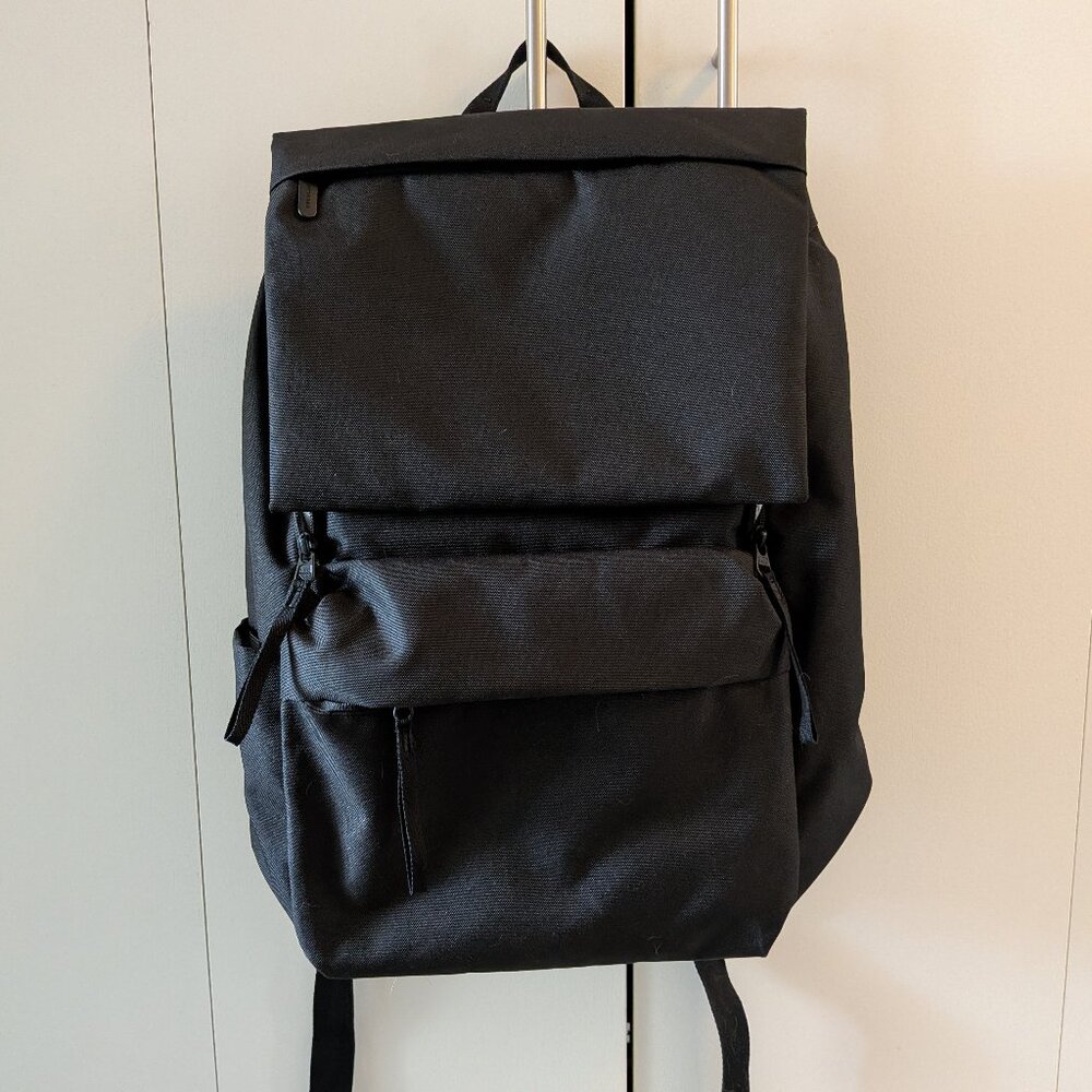 Everlane ReNew Transit Backpack in Black